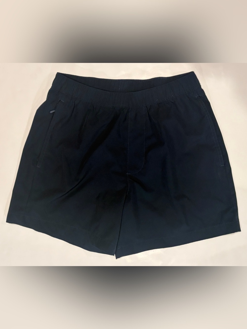 Hollister Men's Mid-Thigh Hybrid Active Shorts Navy Size S Zipper Pocket